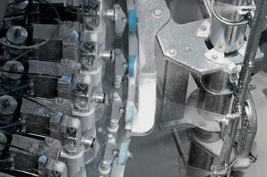 Nettoyage externe de remplisseuse - EFC Nettoyage externe de remplisseuse - EFC